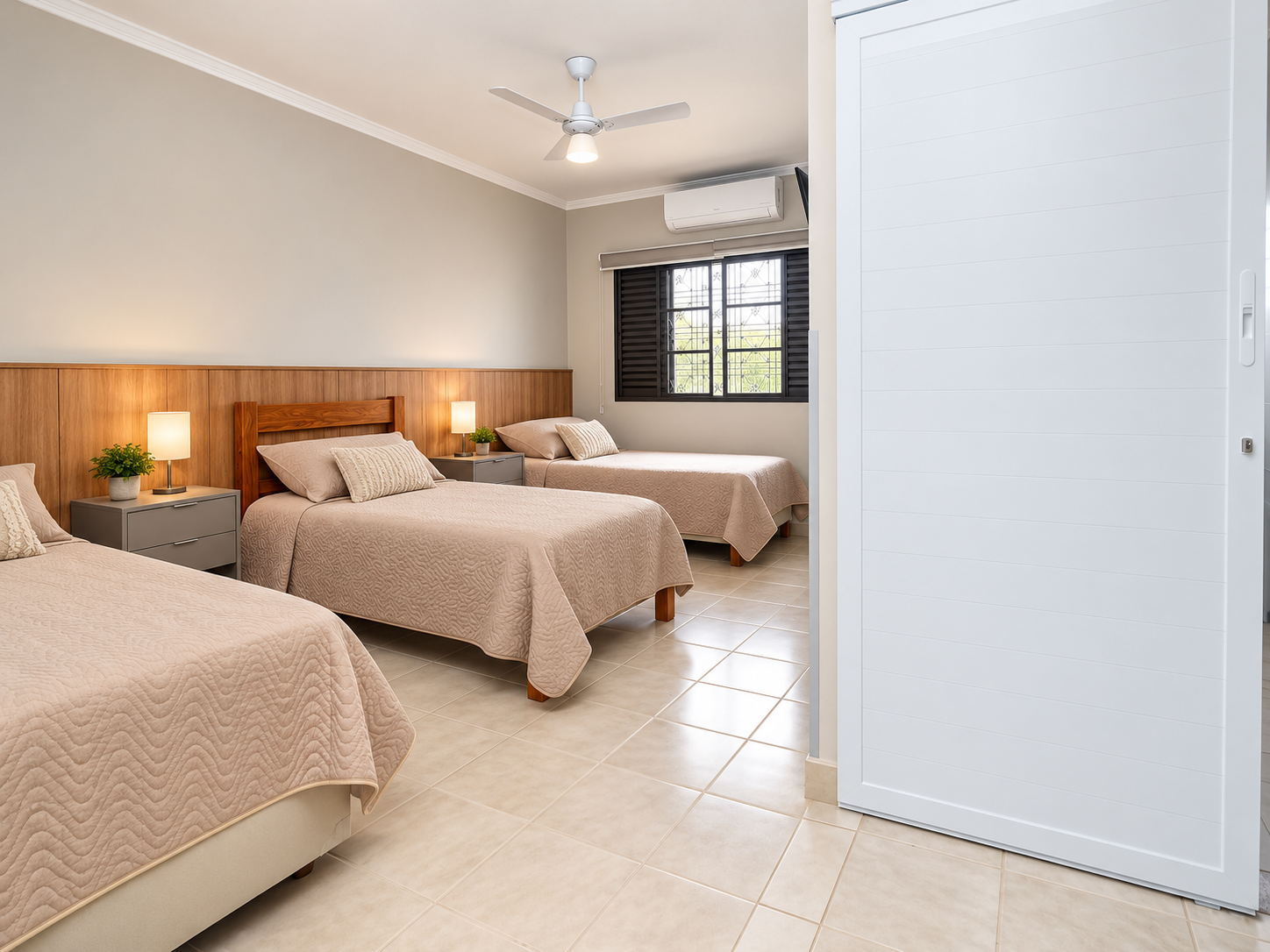 Quarto triplo da Unidade 03 da Casa Laércia